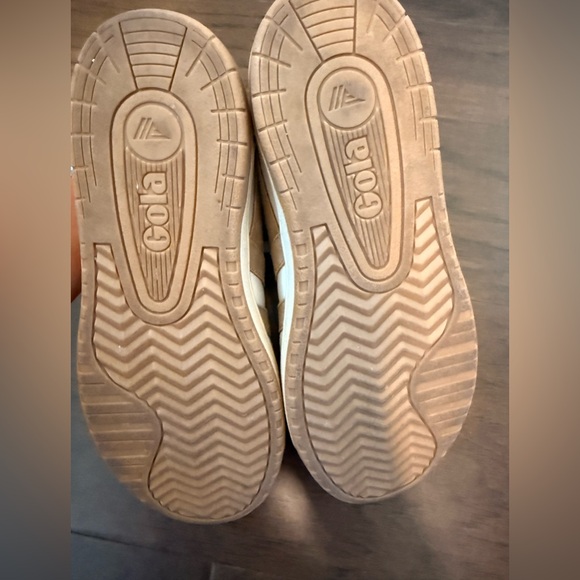 White and beige suede sneakers - Picture 8 of 8